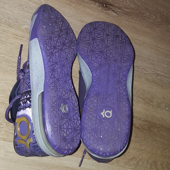 💜💜 Nike KD Black History Month sneakers 💜💜 - Picture 5 of 7